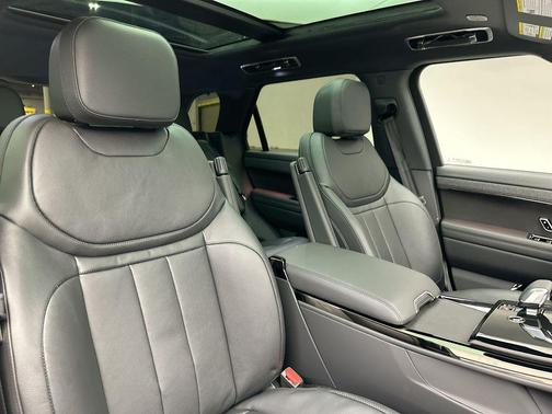 2025 Land Rover Range Rover Sport P360 S