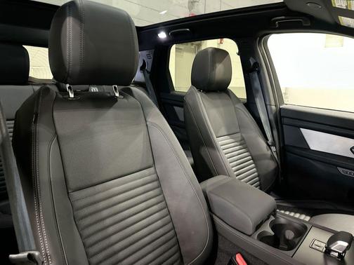 2026 Land Rover Discovery Sport Landmark