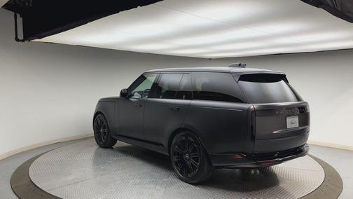 Carpathian Grey 2024 Land Rover Range Rover P400 SE