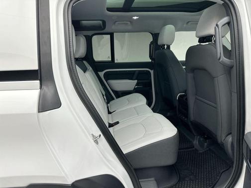 2025 Land Rover Defender P300