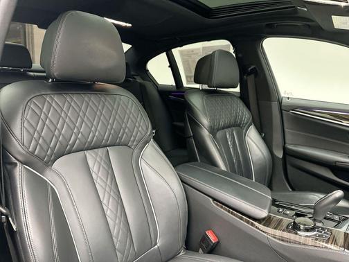 2023 BMW M550 i Xdrive