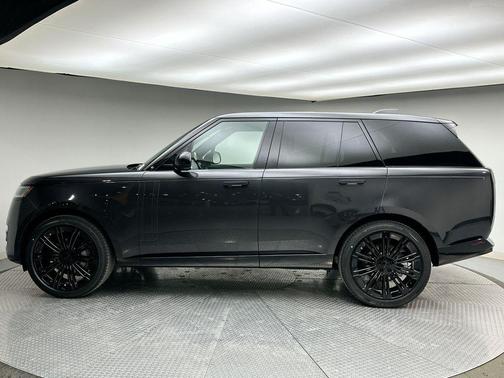 2026 Land Rover Range Rover P400 SE