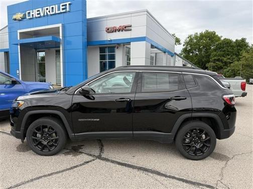2022 Jeep Compass Latitude Lux