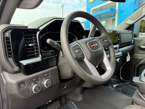 2026 GMC Sierra 2500 SLE
