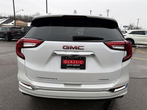 2024 GMC Terrain Denali