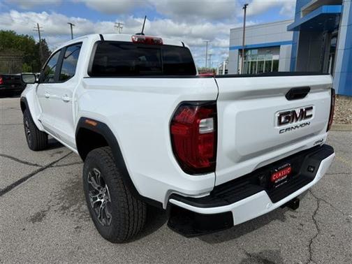 2025 GMC Canyon AT4