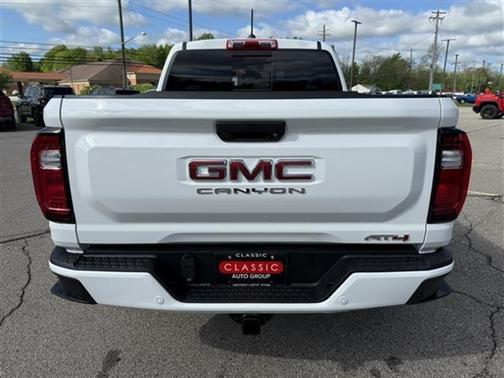 2025 GMC Canyon AT4