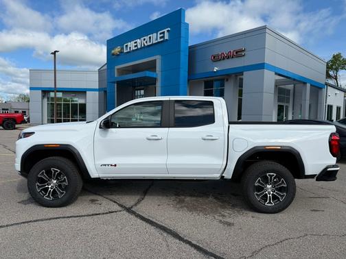 2025 GMC Canyon AT4
