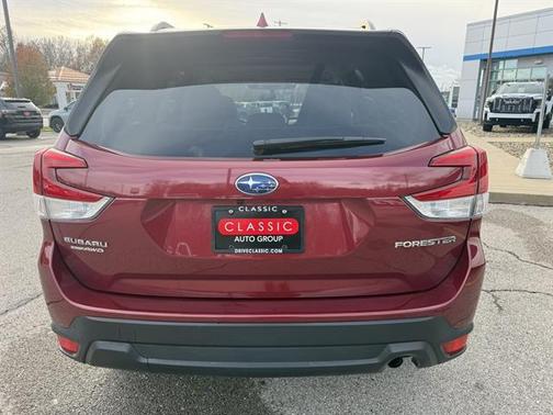 2023 Subaru Forester Premium