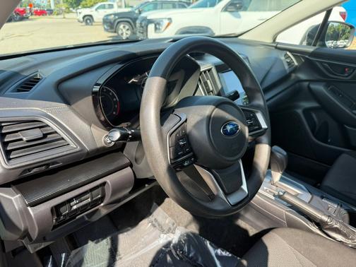 2018 Subaru Impreza 2.0i