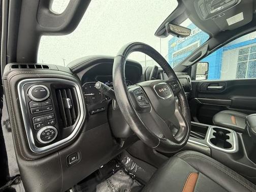 2021 GMC Sierra 2500 AT4