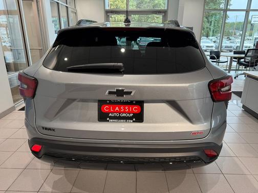 2025 Chevrolet Trax FWD 2RS