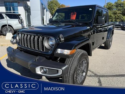 2024 Jeep Gladiator Sport S