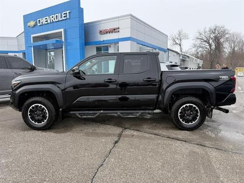 2025 Toyota Tacoma TRD Off Road