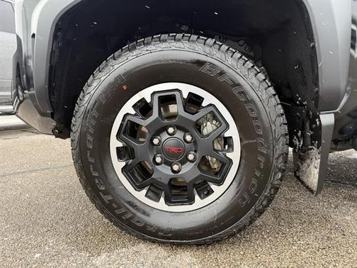 2025 Toyota Tacoma TRD Off Road