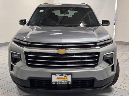 Sterling Gray Metallic 2026 Chevrolet Traverse LT