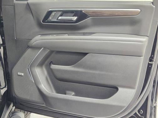 2026 Chevrolet Suburban Z71, 4WD