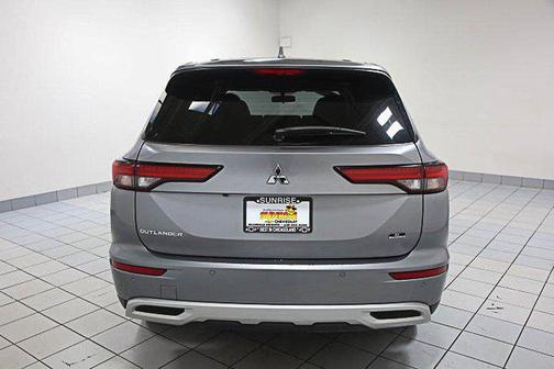 2023 Mitsubishi Outlander SE Special Edition 2WD