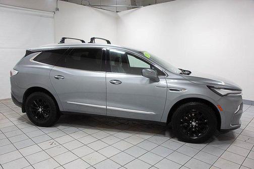2023 Buick Enclave Essence AWD