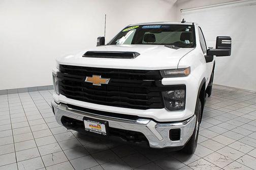 2025 Chevrolet Silverado 2500 WT