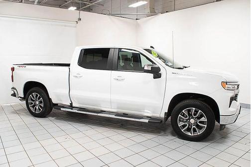 Summit White 2025 Chevrolet Silverado 1500 LT