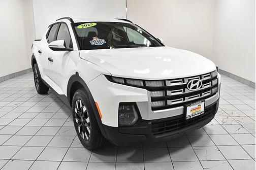 Atlas White 2025 Hyundai SANTA CRUZ SEL