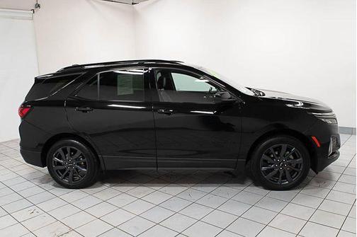 Mosaic Black Metallic 2023 Chevrolet Equinox FWD RS