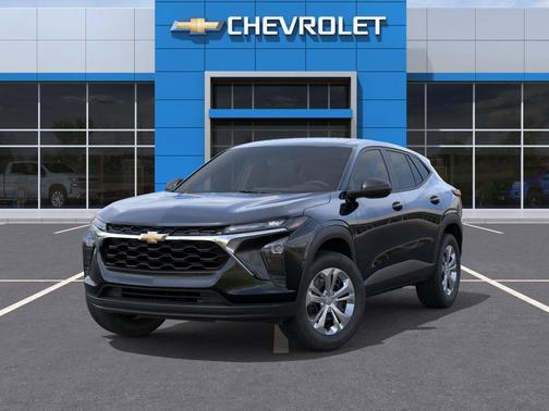 Mosaic Black Metallic 2026 Chevrolet Trax LS