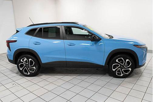 Fountain Blue 2024 Chevrolet Trax FWD 2RS