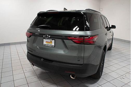 Silver Sage Metallic 2023 Chevrolet Traverse LT Cloth
