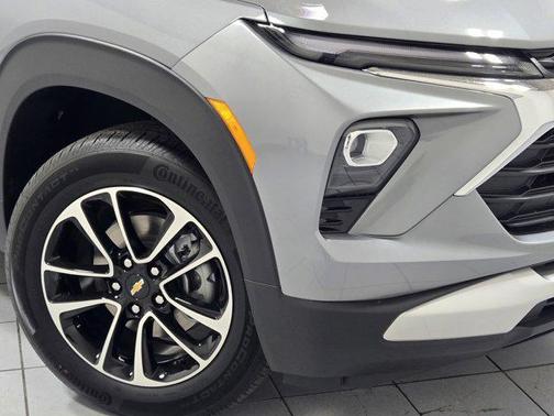 Sterling Gray Metallic 2026 Chevrolet Trailblazer LT