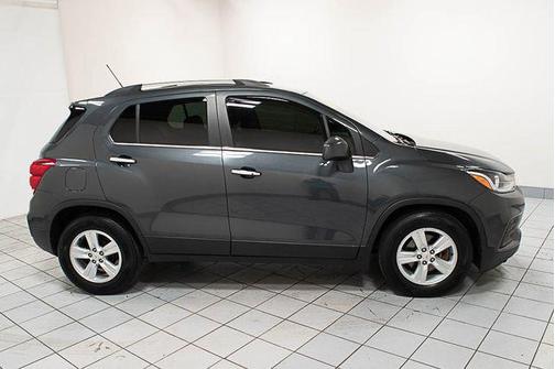 Nightfall Gray 2017 Chevrolet Trax LT