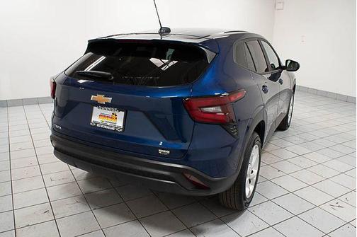 Blue Glow Metallic 2024 Chevrolet Trax LS