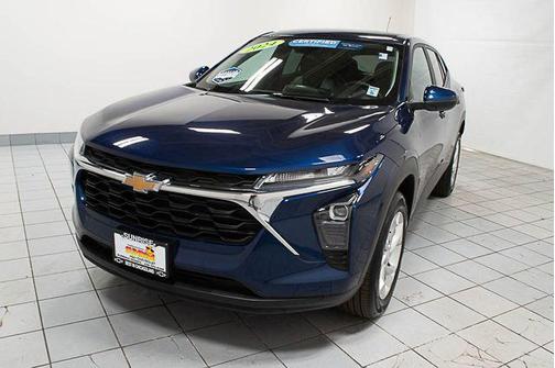 Blue Glow Metallic 2024 Chevrolet Trax LS