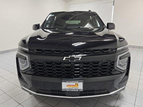 2025 Chevrolet Suburban LS