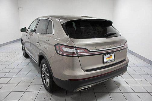 2019 Lincoln Nautilus Select