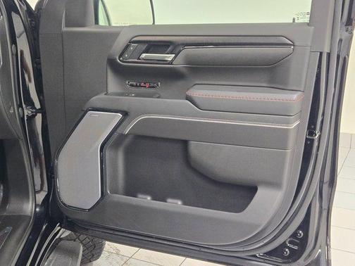 2025 GMC Sierra 1500 AT4X