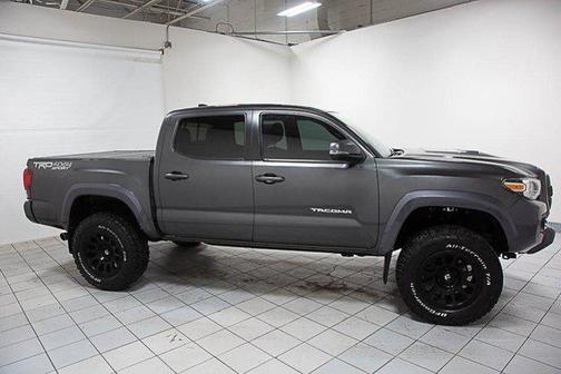 2018 Toyota Tacoma TRD Sport