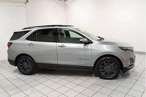 Sterling Gray Metallic 2024 Chevrolet Equinox FWD RS