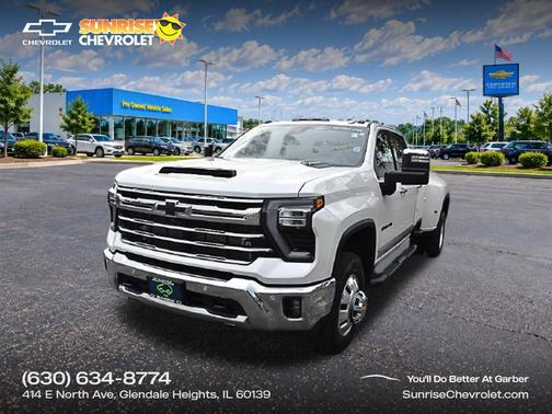 Iridescent Pearl Tricoat 2024 Chevrolet Silverado 3500 LTZ
