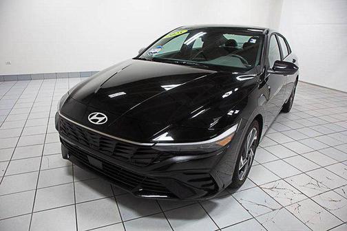 2025 Hyundai ELANTRA SEL