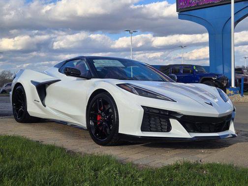Arctic White 2026 Chevrolet Corvette Z06