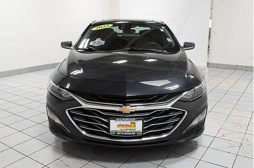 Dark Ash Metallic 2023 Chevrolet Malibu FWD 1LT