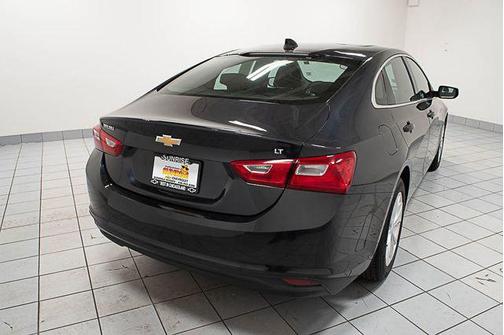 Dark Ash Metallic 2023 Chevrolet Malibu FWD 1LT
