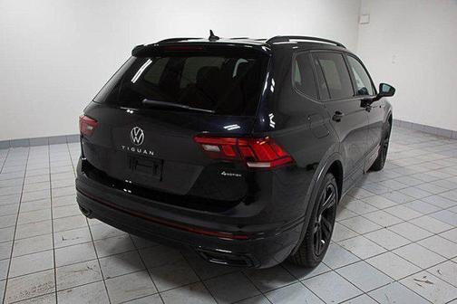 2023 Volkswagen Tiguan 2.0T SE R-Line Black 4MOTION