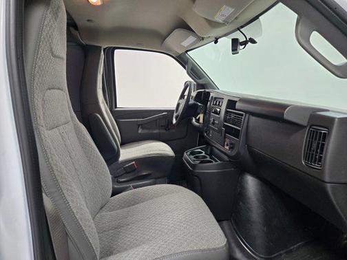Summit White 2026 Chevrolet Express 2500 Work Van