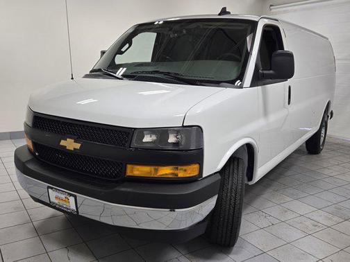 2025 Chevrolet Express 2500 RWD 2500 Extended Wheelbase WT