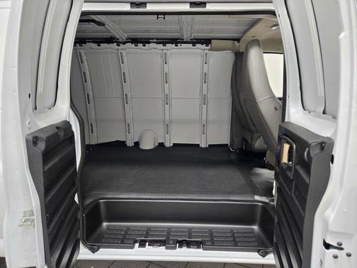 2025 Chevrolet Express 2500 RWD 2500 Extended Wheelbase WT