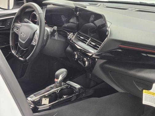2025 Chevrolet Trax FWD 2RS