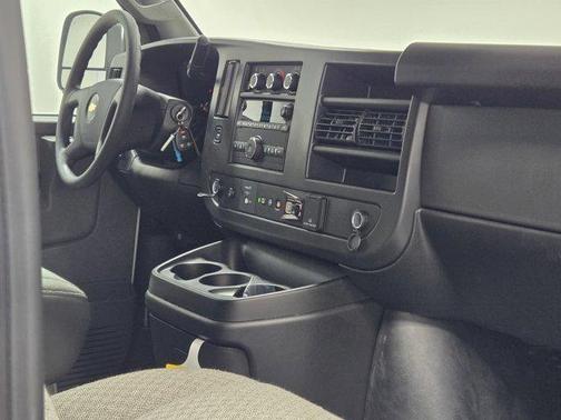 2025 Chevrolet Express 2500 RWD 2500 Regular Wheelbase WT